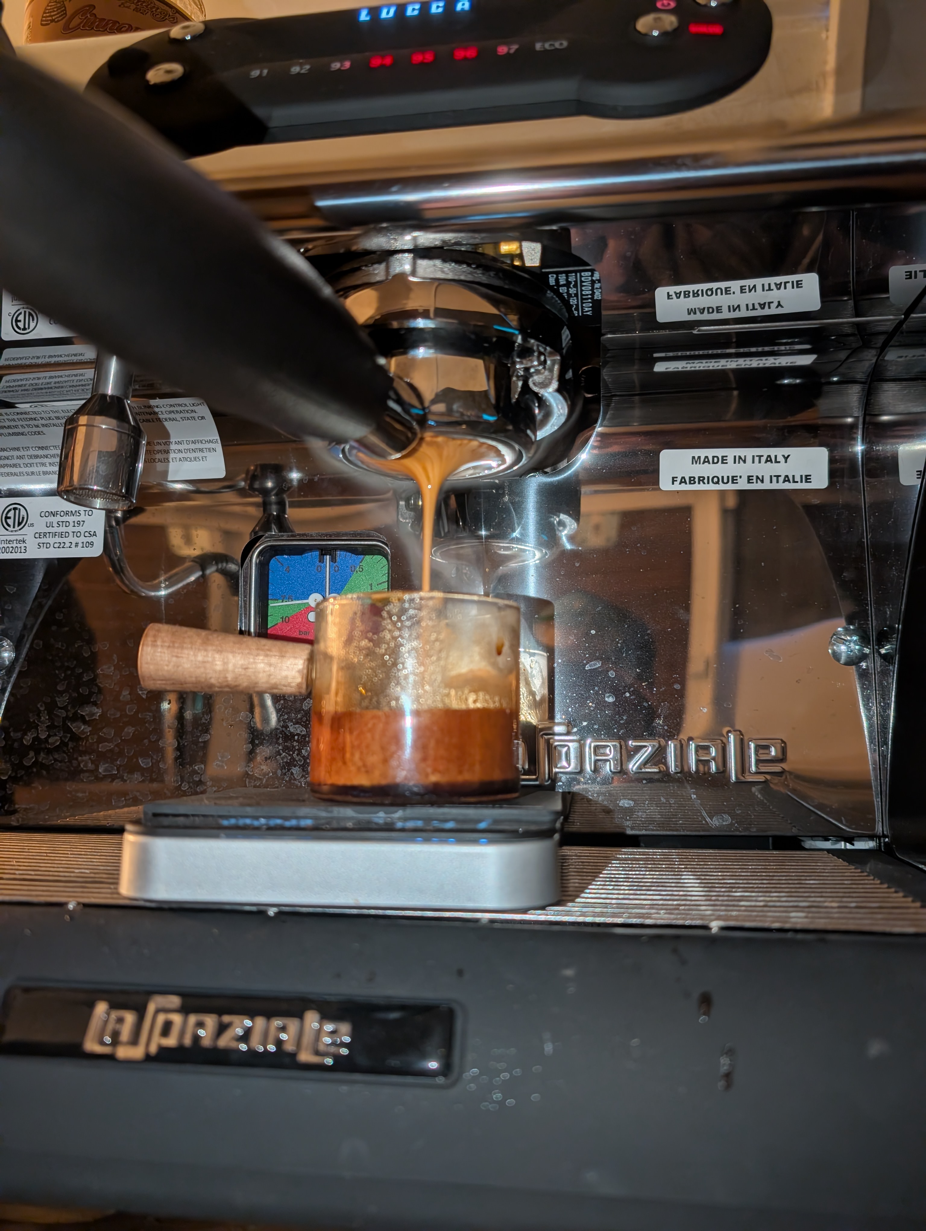 La Spaziale LUCCA Espresso Machine Extraction